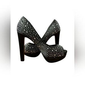 Vince Camuto NWT Vc-Garnets Heels Black Satin Crystal Size 8M